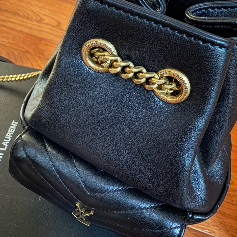 Saint Laurent Black Quilted Crossbody Bag - Picture 14 of 16